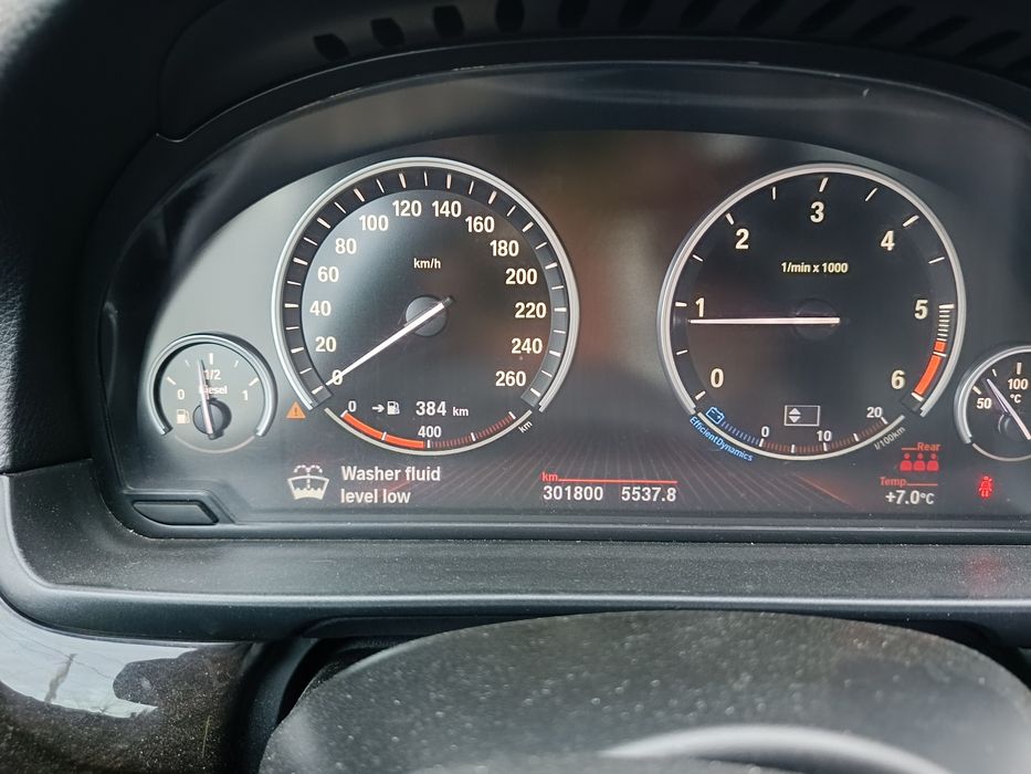 BMW SERIA 5 F10 525 2012 manuala