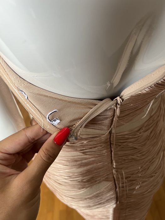 Rochie asos bandage cu franjuri roz de ocazie