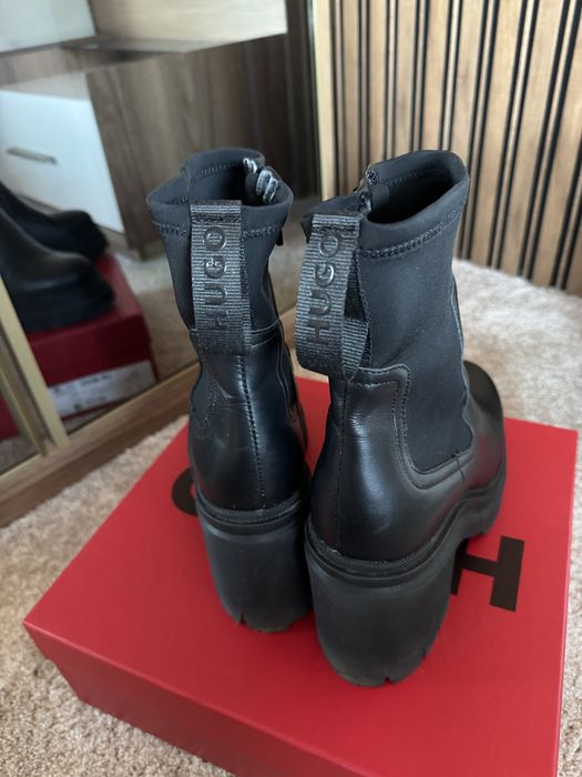 Дамски боти  Hugo Boss черни