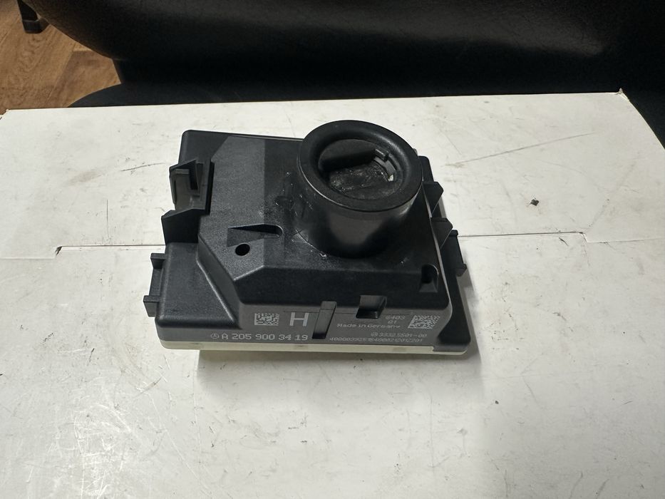 Гълтач за W205 Мерцедес C220 след 2015г.!