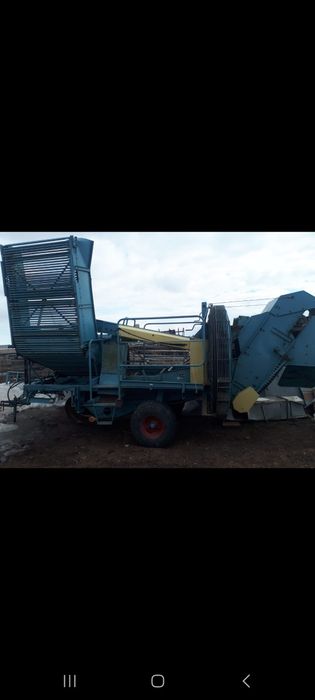 Картофелеуборочный комбайн Anna z-644