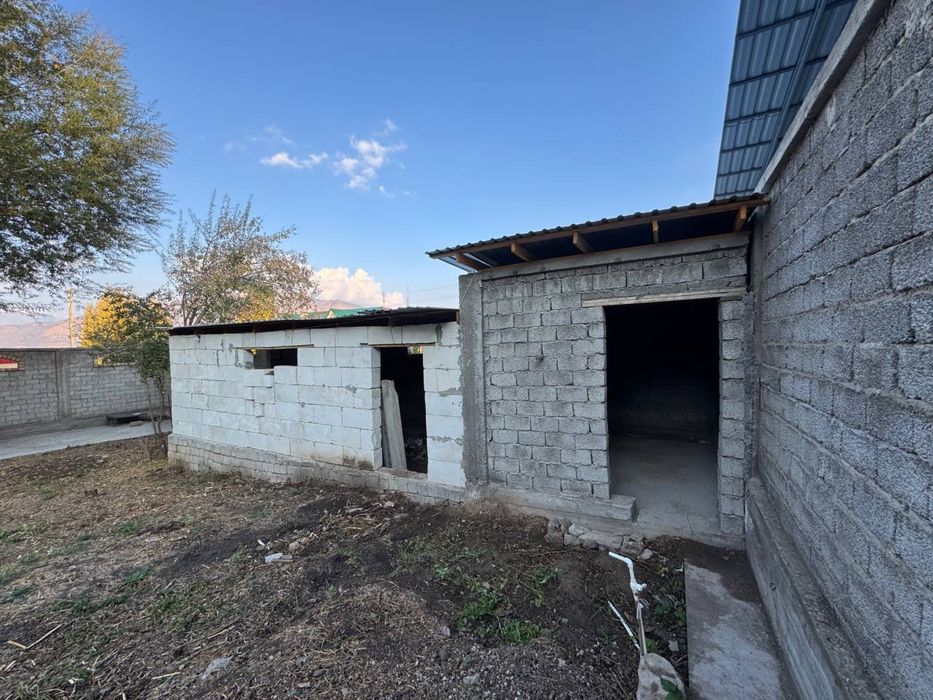 Chimgan yetmasdan yer sotladi