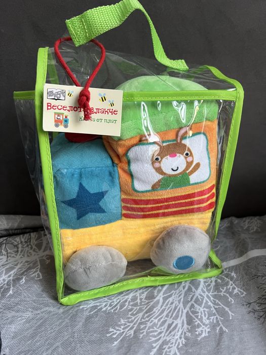 Активна гимнастика Cangaroo HAPPY FARM зелена  и книга от плат ВЕСЕЛОТО ВЛАКЧЕ