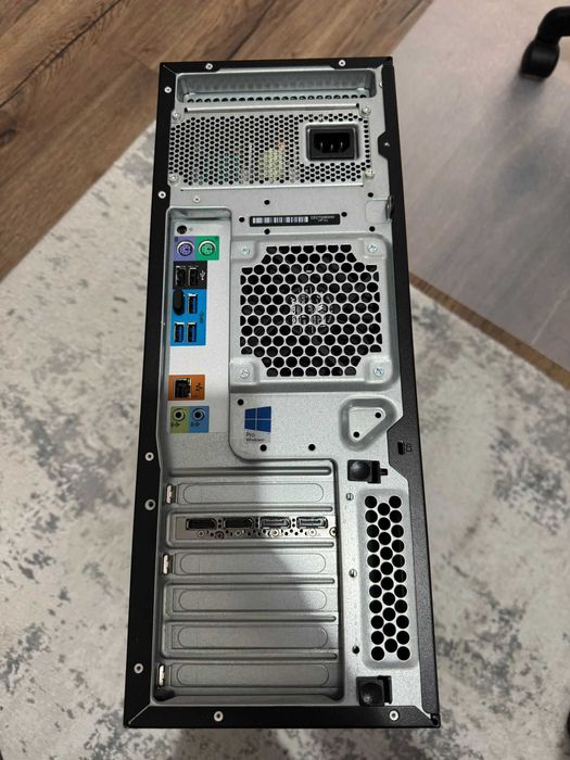 HP Z440 Workstation- E5-1620 v3 - Quadro M4000 8GB - 32GB RAM