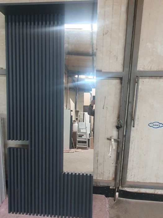 Vânzare mobila riflaje 80cm L/200 cm H culoare antracit