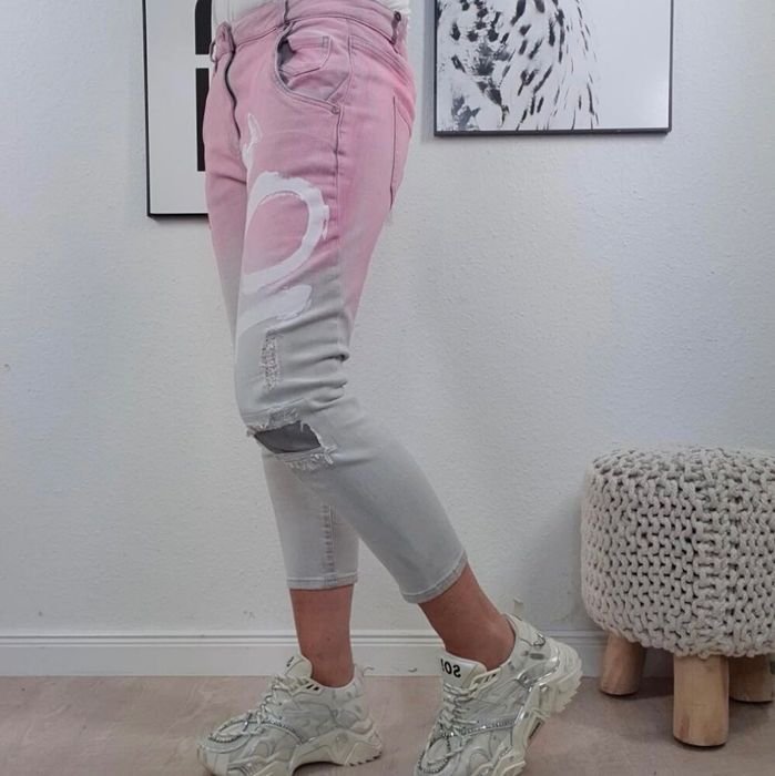 Дамски дънки по модел на Pause+ подарък пуловер