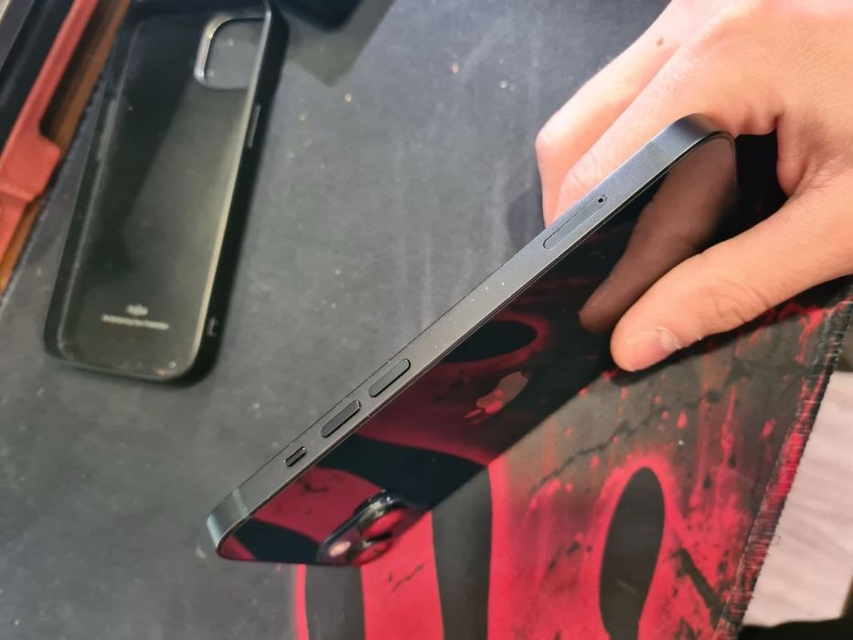 IPhone 13 и airpods