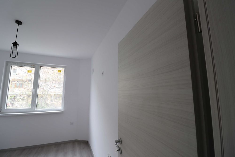 Продава се Двустаен апартамент в Стара Загора, Била - 67 кв.м за 1373 €/кв.м - Снимка #5