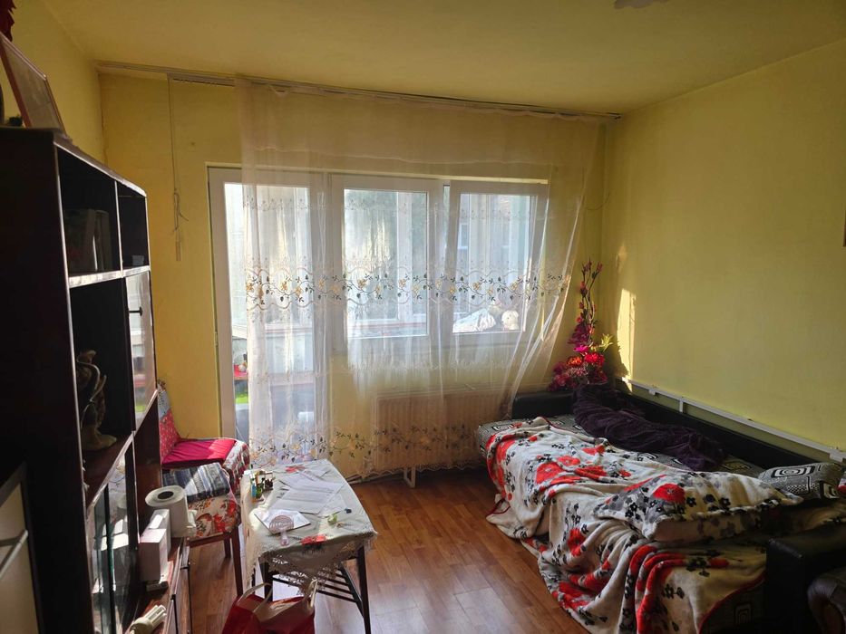 Vand apartament 2 camere situat pe strada viitorului bloc 9A, sc2,etaj 2, ap.29.  Pret negociabil 30000 de euro. Contact: 0034603258553.