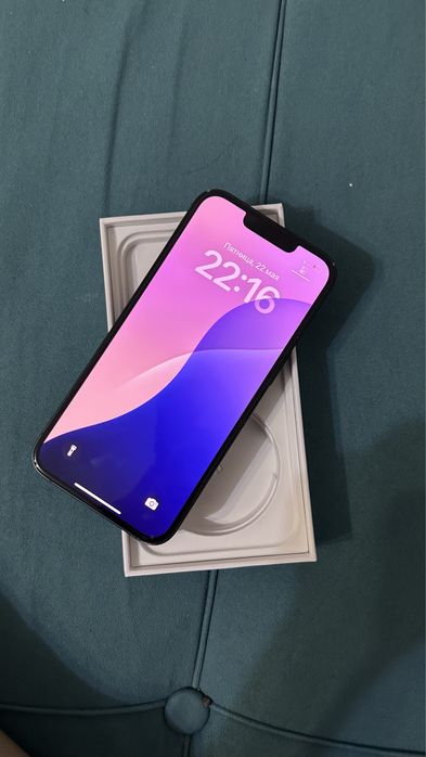 Продается 13 айфон 128 гб