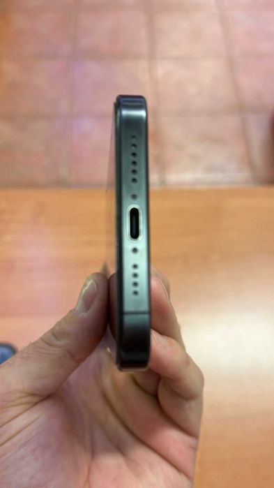 iPhone 15 Pro Max 512GB – Black Titanium