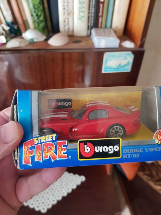 Продавам метални колички от Полистил