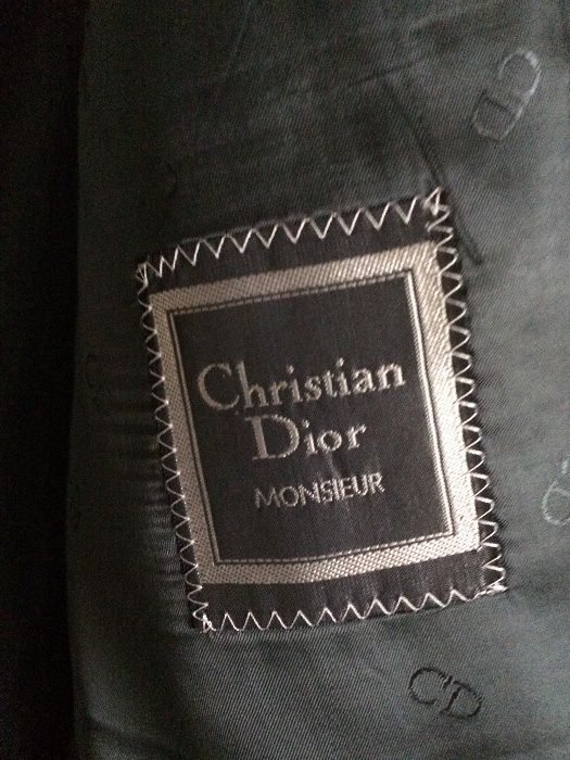 Костюм мужской классический, пиджак и брюки, бренд от Кристин Диор!