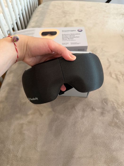 Therabody SmartGoggles 2.0 - масажен уред за очи