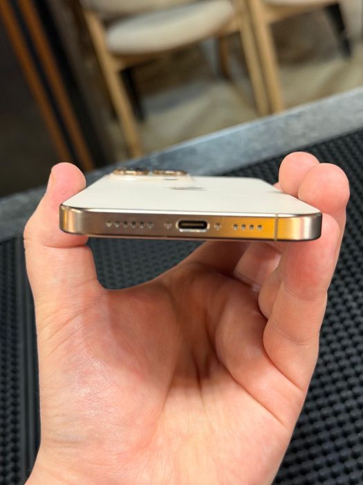 Iphone 16 Pro Max 256GB Op 8GB