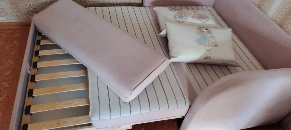 Продам детский диван