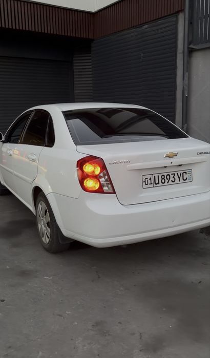 Lacetti sotiladi 2L opel mator
