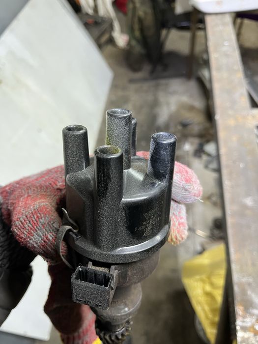 Трамблер на пассат гольф