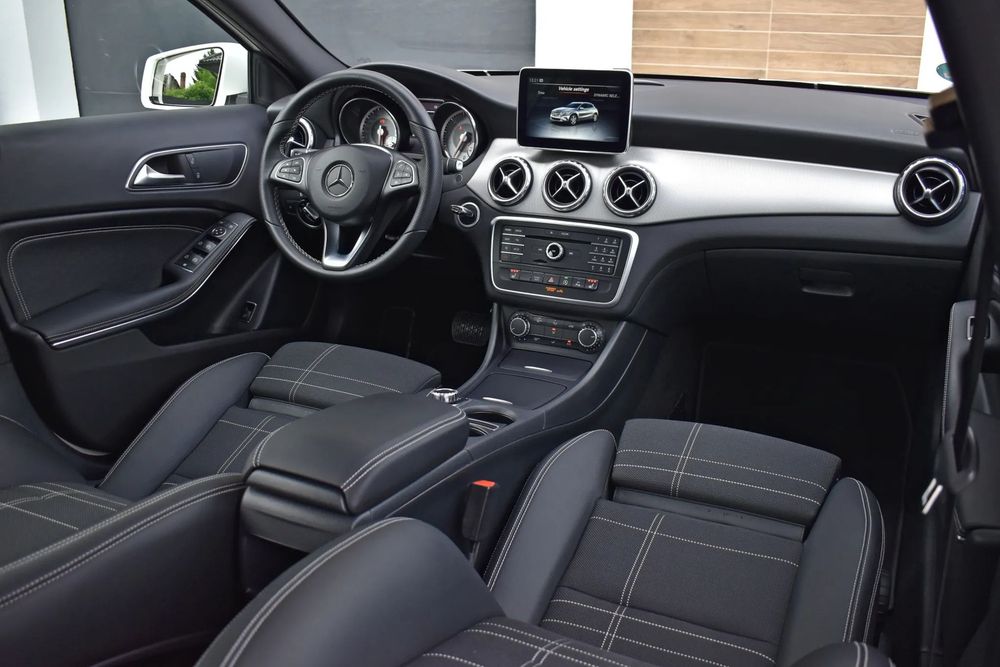 Mercedes-Benz GLA ~1.6 Benzina~AUTOMAT~Bixenon~Camera~Urban Edition~GARANTIE 1 AN ~