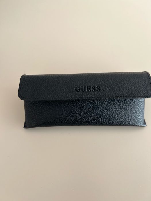 Мъжки слънчеви очила Guess