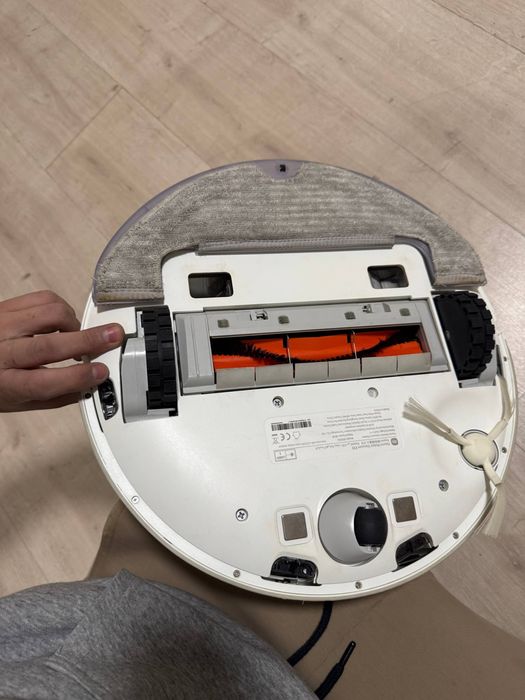 Продам робот пылесос mi robot Vacuum x10