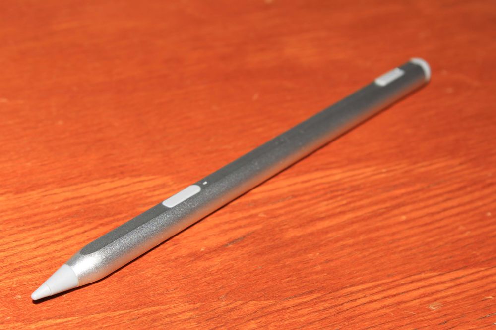 Стилус Писалка (Stylus Pen) с чувствителност на натиск 4096 степени, поддръжка на накланяне, отхвърляне на дланта и функция за изтриване