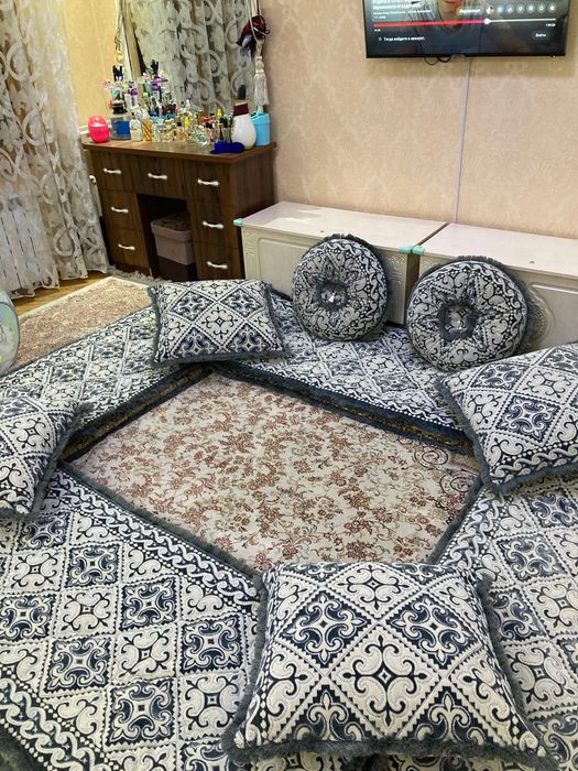 Курпачи 4-метровые, 4 штуки, 4 +2 подушки