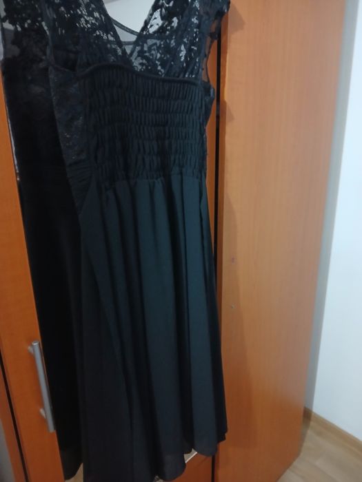 Rochie neagra, de ocazii