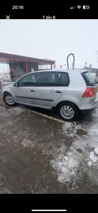 Se vinde golf 5