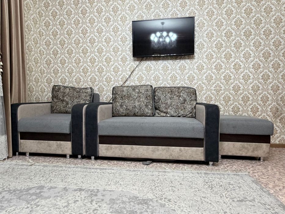 Продам Диван в гостиную