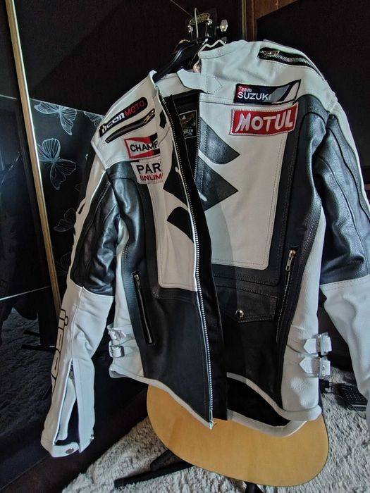 Geaca piele ICON  moto de vânzare sau schimb cu echipament