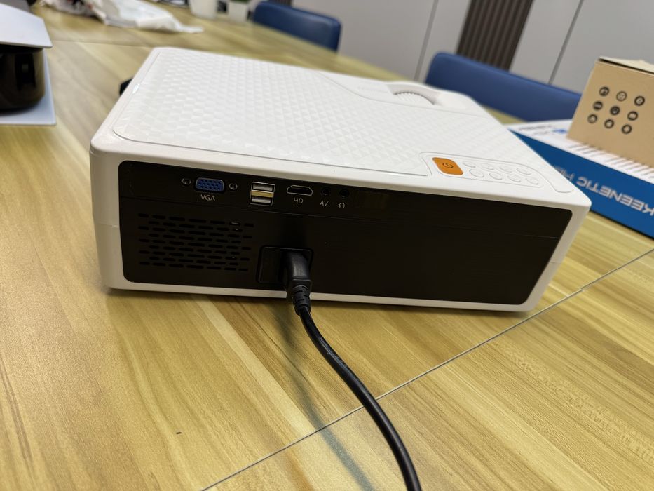 Продам прожектор