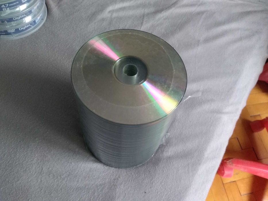 dvd и cd-двд и сд дискове нови-х10,х50,х100бр.