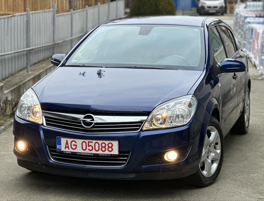 Opel Astra H facelift 1.6 benzină *Navigatie*Climă*Carte service*