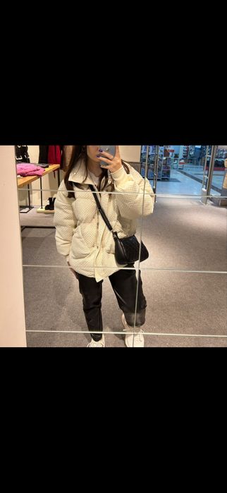 Продам женскую куртку