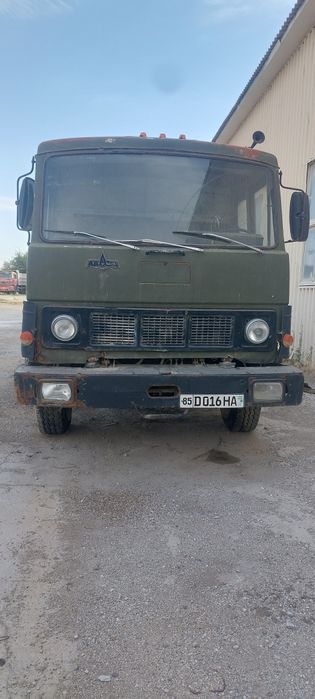 Maz moshina sotiladi