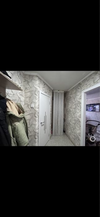 продам двухкомнатную квартиру