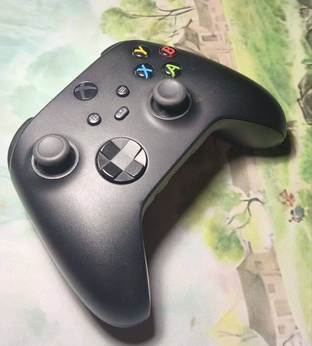 Продаю Xbox series X 1TB