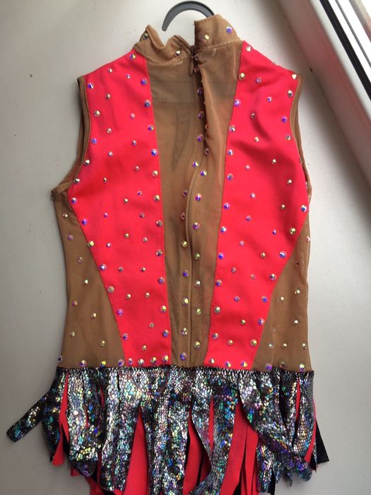 Продам гимнастический купальник