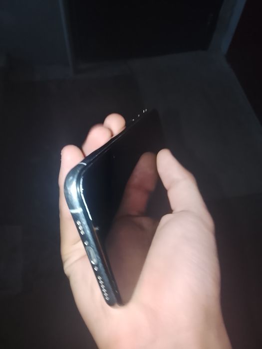 Продаются iPhone X
