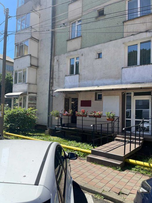 Spațiu comercial cu 3 unități separate | Zona Perla - BCR