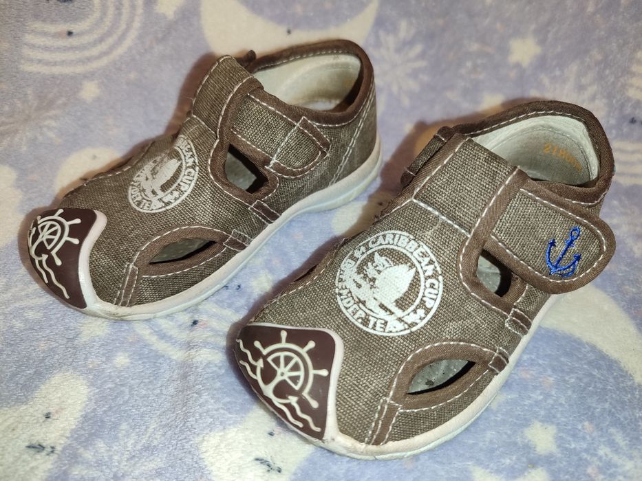 Сандали детские 23 размер