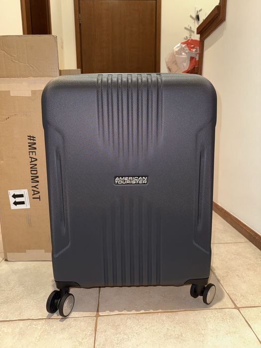 Samsonite American Tourister ръчен куфар
