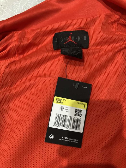 Чисто ново спортно горнище с етикет, Air Jordan, размер S