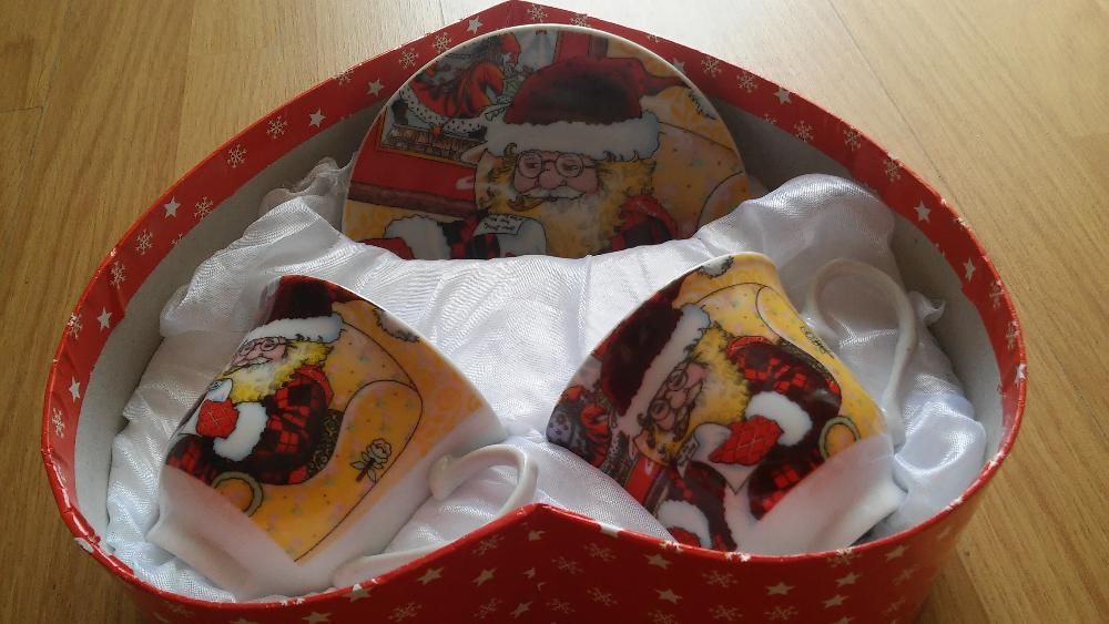 Set de două cești pentru servit cafeaua - imprimeu Moș Crăciun