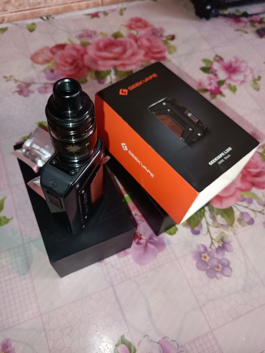 vape kit Geekvape L200