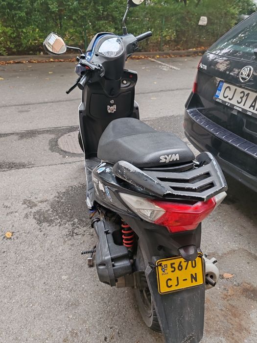 Vand scuter sym jet 4 limitat 25 km/h nu necesita permis