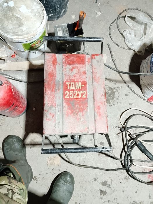 Продам Сварочный аппарат на 380в