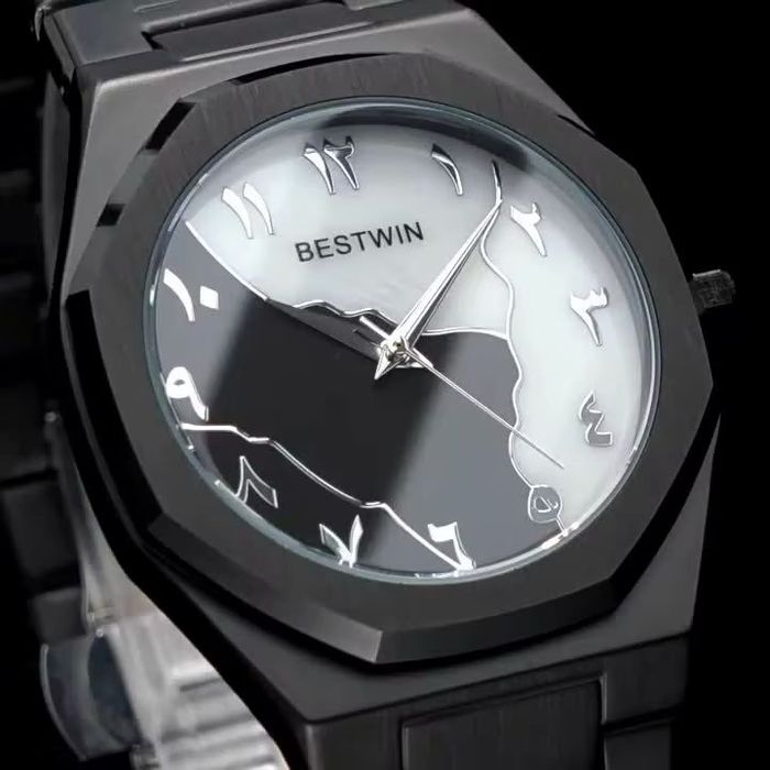 Арабские стильные часы "SABR"