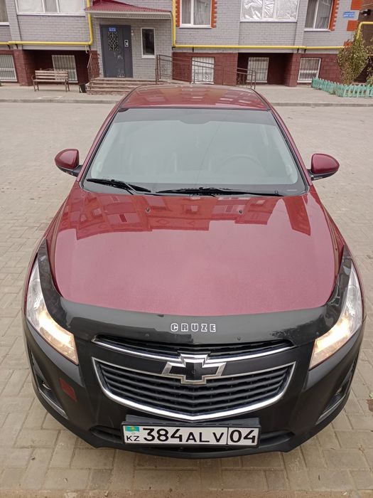Шевроле Круз  1.8 автомат